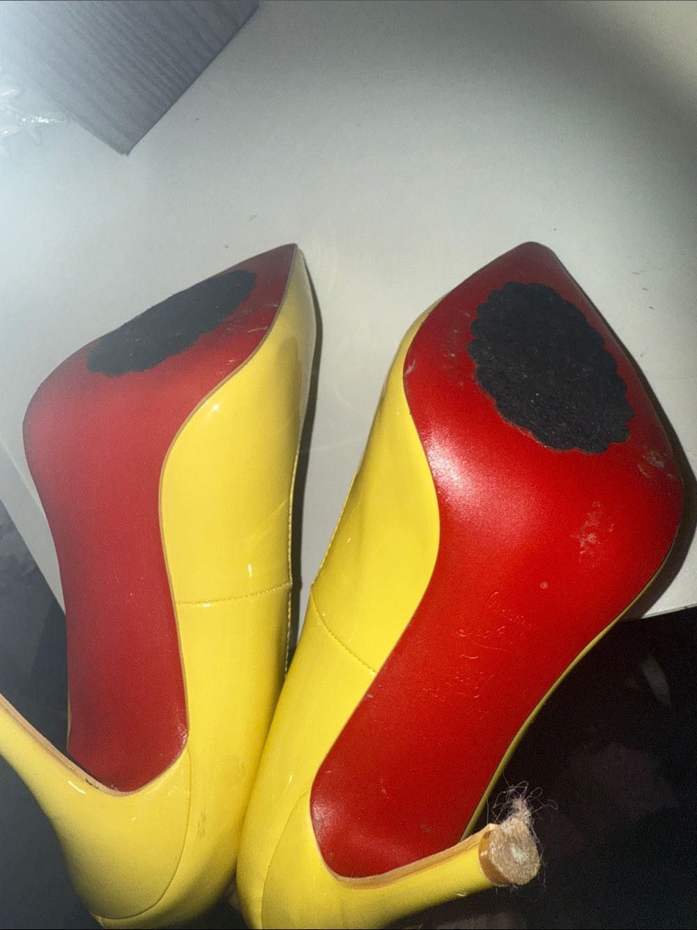 Heels - Picture 3 of 3